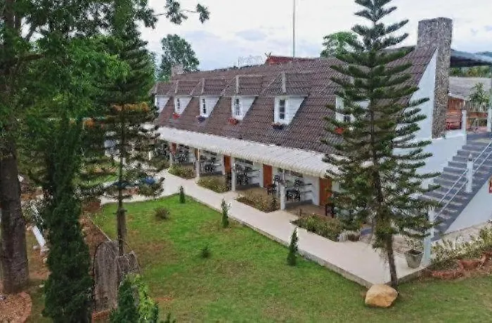 Charisma Resort Suan Phueng