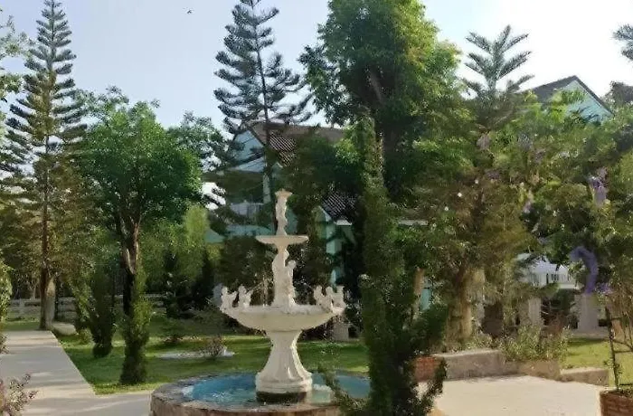 Resort Charisma Suan Phueng